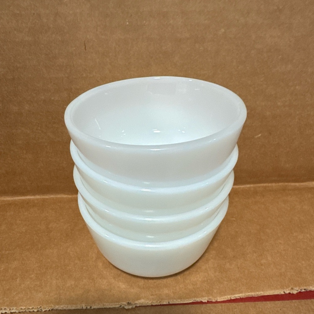 Anchor Hocking Milk Glass Ramekin Custard Cup Bowls Fire King Lot Of 4 - 434